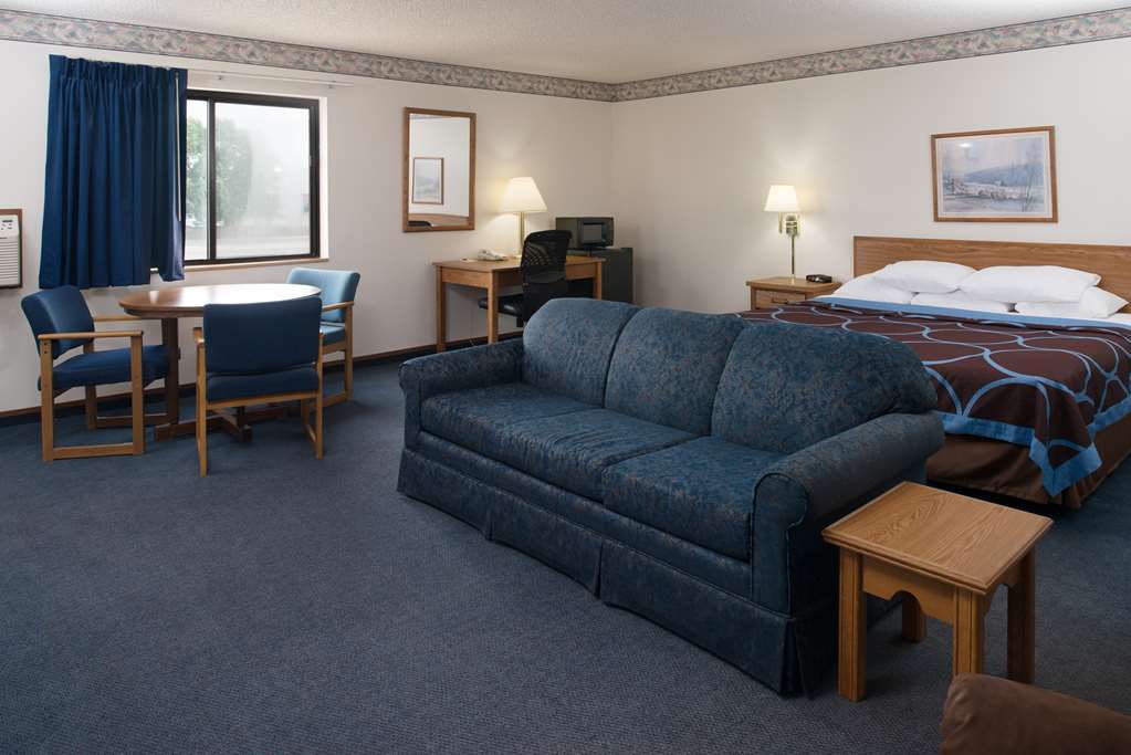 Super 8 By Wyndham Lincoln North Hotel Стая снимка